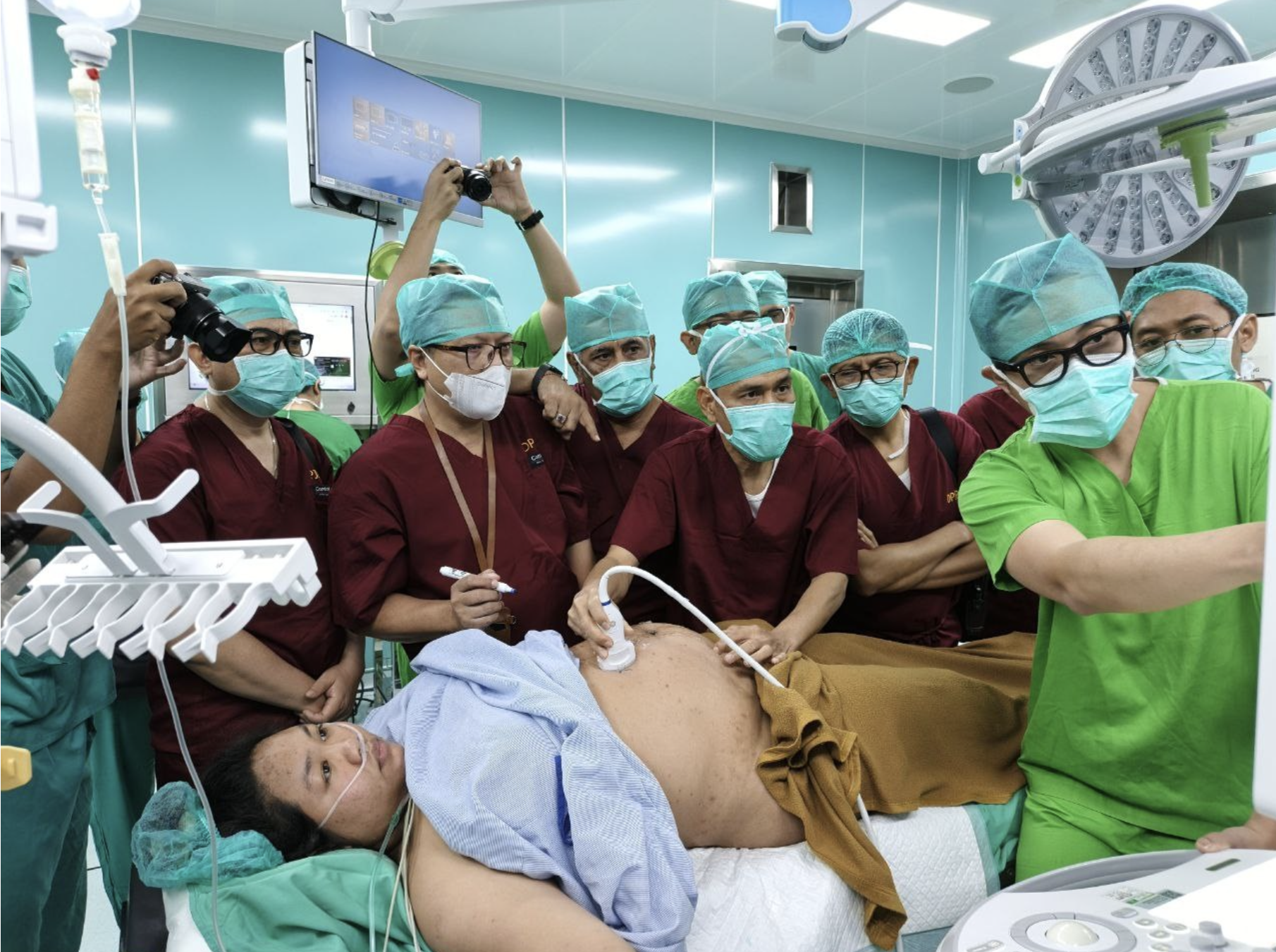 Penilaian ultrasonografi sebelum dan selama prosedur