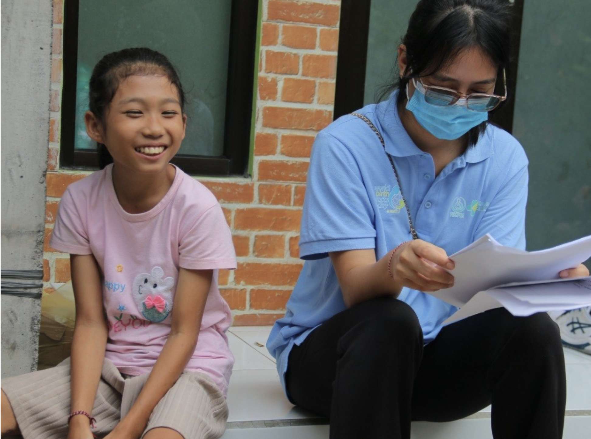 Pendataan dan komunikasi dengan anak serta keluarga dilakukan sebagai bagian penting dari pelayanan