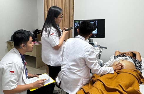 Prosedur USG Fetal Scanning oleh peserta PPDS-2 Fetomaternal