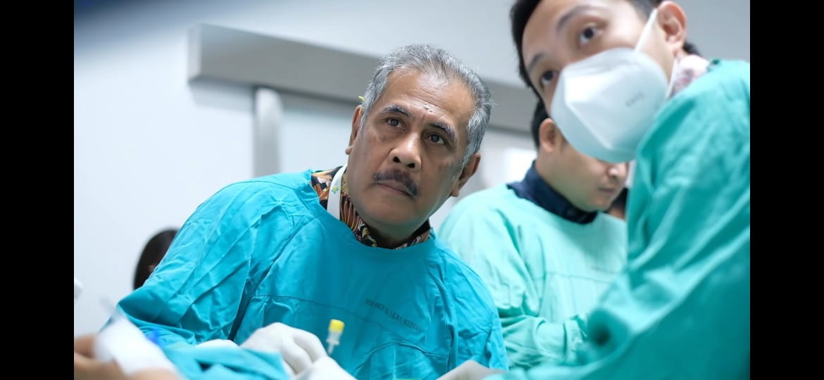 Prosedur Amniocentesis oleh peserta PPDS-2 Fetomaternal